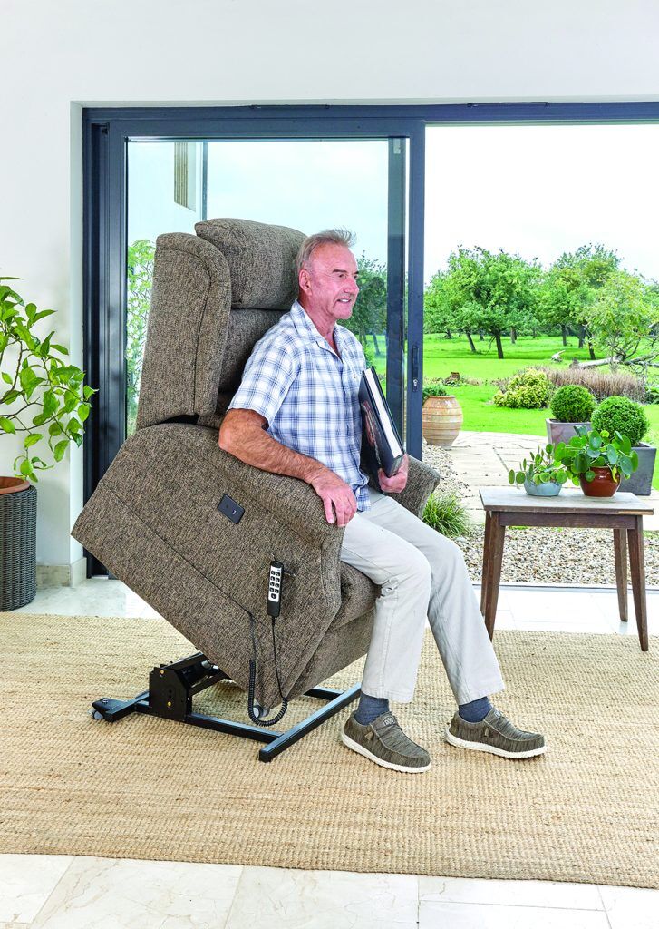 Cosi Iconic Riser recliner in lift position